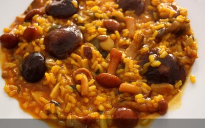 Delicioso arroz con setas y pollo: una receta sabrosa y fácil de preparar